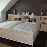 Πανσιόν Mosel-pension Gaestehaus Christiane, 3*